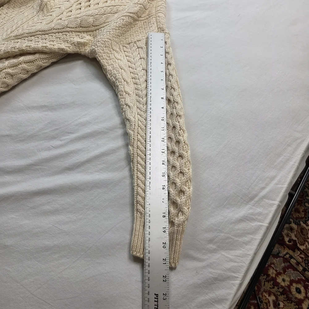 Carraig Donn Irish Aran Cable Knit Turtleneck Sweater 100% Merino Wool Size‎ S